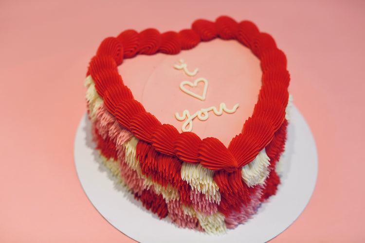 The Audrey - Shaggy Heart Cake (LONDON ONLY)